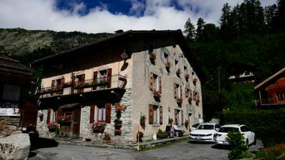 Apartment Facing Mont Blanc