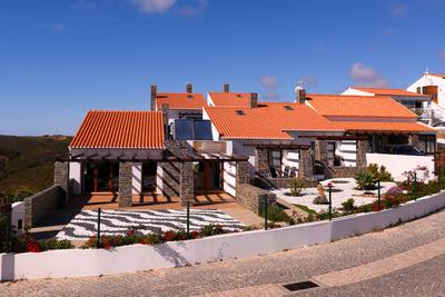 Falésias da Arrifana - Casas de Campo