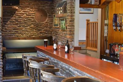 The Dingle Way Guesthouse At An Bothar Pub And Restaurant