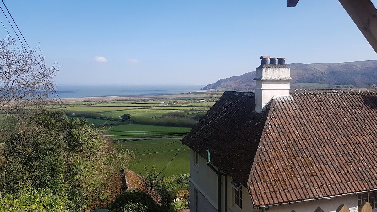 Elthorne Holiday Cottage