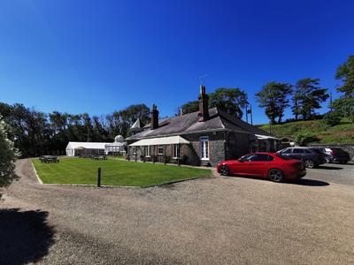 Broadway Country House