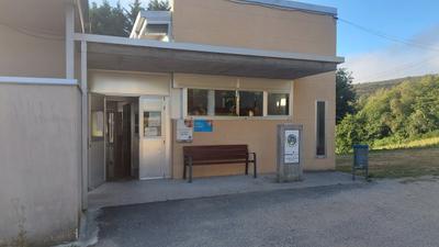 Inexpensive Public Albergue in Cádavo
