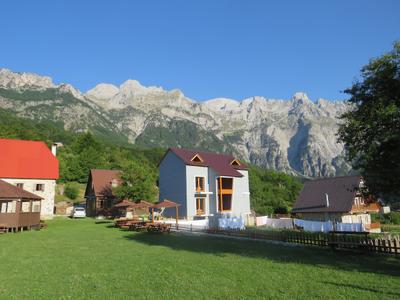 Bujtina Terthorja -Theth