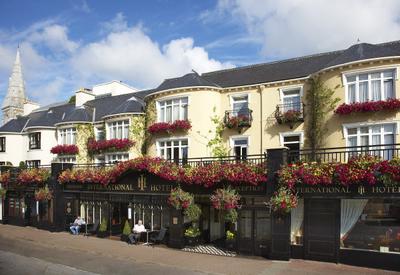 International Hotel Killarney & Hannigan's Bar, Restaurant & Terrace