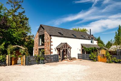 Dandelion & Hoglet Cottages