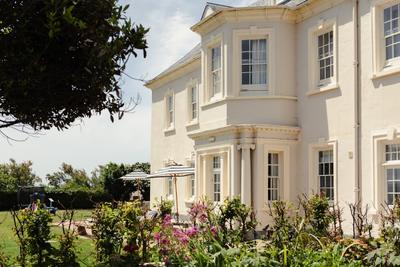 Moonfleet Manor