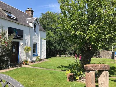 Loch Ness Backpackers Lodge