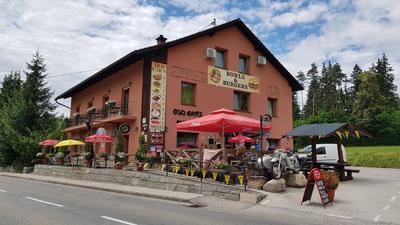 Old Car's Hotel