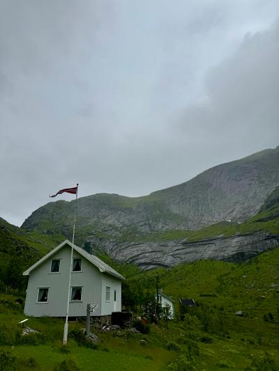 Reinefjorden Cottage