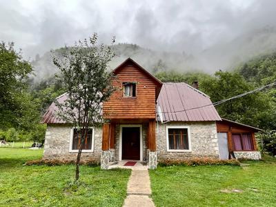 Bujtina Pllumi Theth Hotel 17 tm 19 okt