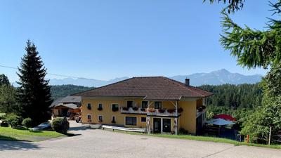 Gasthaus + Reitstall Jäger