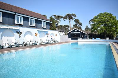 Knoll House Hotel