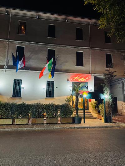 HOTEL 5 RESIDENCE