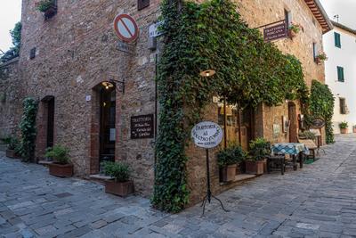 Living Village Abitare la Storia