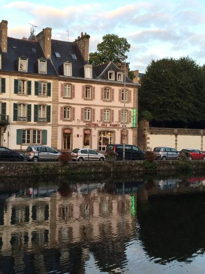Hôtel du Port