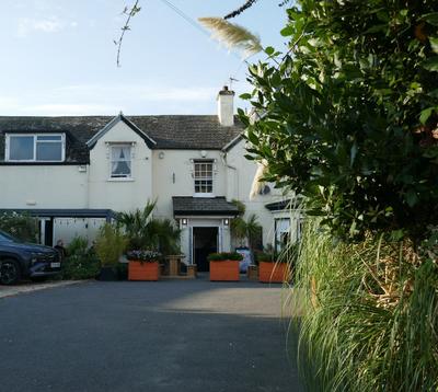 Eyre Court Hotel