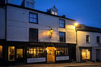 Star & Garter