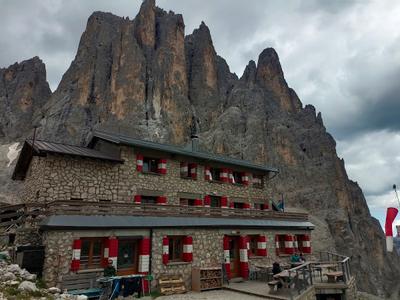 Bivacco Pradidali (Locale Invernale del Rifugio Pradidali)