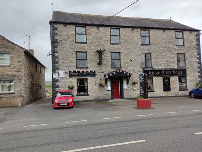 Kings Arms Hotel