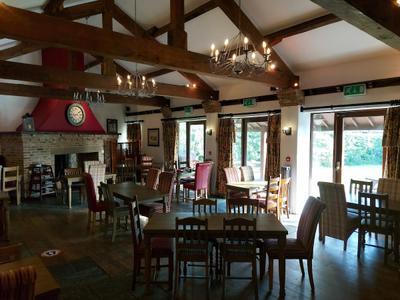 Holly Hill Inn