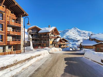 L’Aigle du Montana Hotel by Les Etincelles