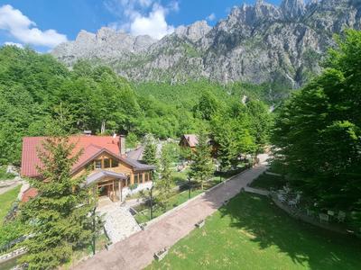 Bujtina Rilindja (Guest House)
