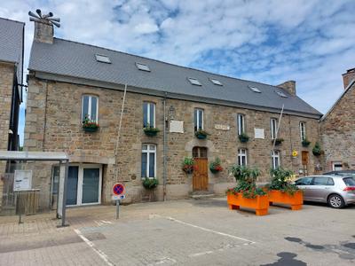 Town Hall De Lézardrieux