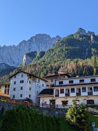 Albergo Garni' La Nava S.N.C.