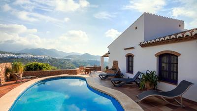 Cortijo La Viña-House in Frigiliana