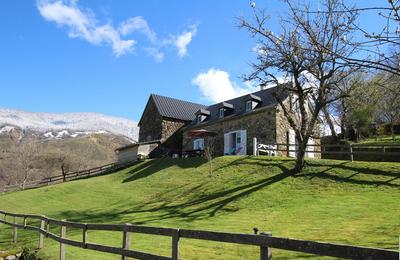 Artegia Cottage - Self-catering holiday home