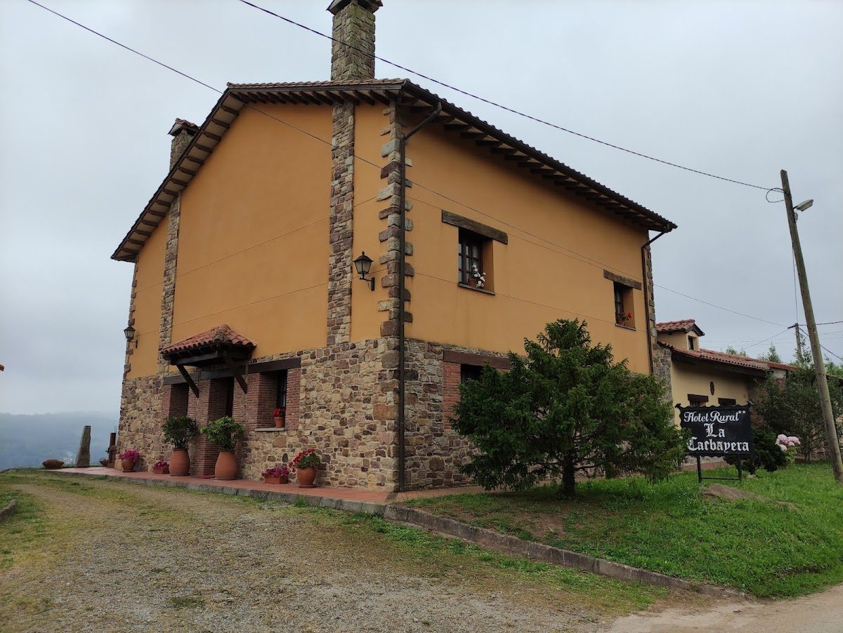 Hotel Rural "La Carbayera"