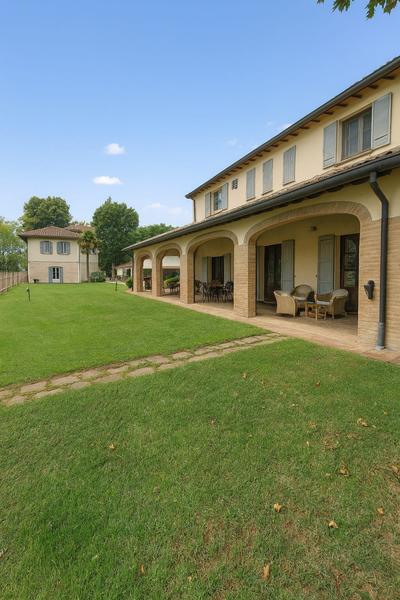TENUTA MONTE BAGO - Country Retreat
