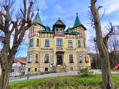 Swiss House Hotel