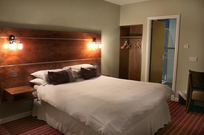 County Hotel