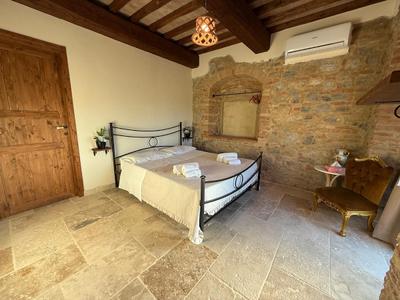 Agriturismo La Francigena