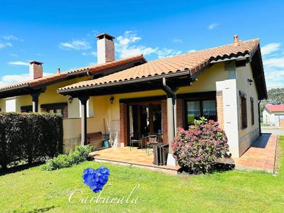 Apartamentos RURALES CARBAYALA