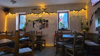 Hostel in picerija Špajza Mojstrana