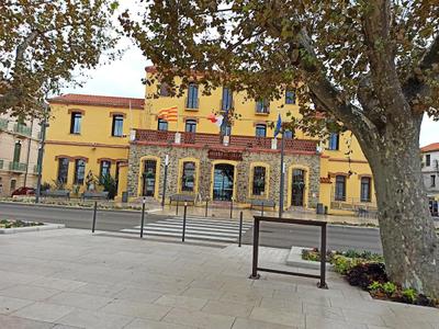 Hotel De Ville