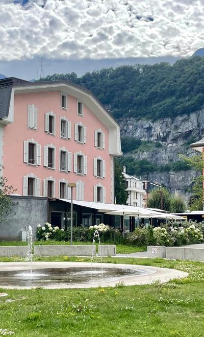 Hôtel Restaurant La Dent-du-Midi