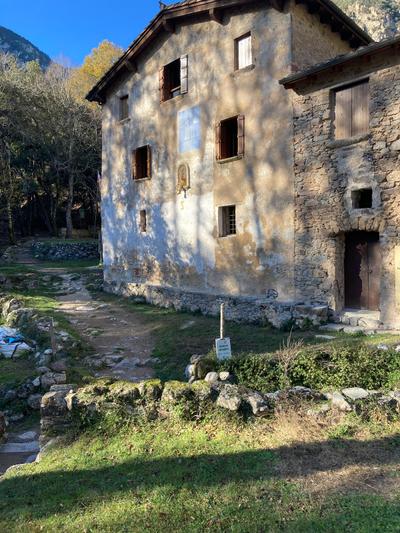 Refugi de Sant Aniol d’Aguja