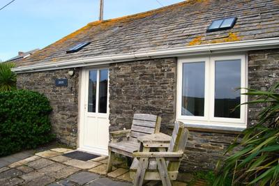 Treyarnon Bay Farm Cottages (Treyarnon Bay Holidays)