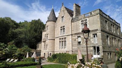 Logis Hôtel Château du Val