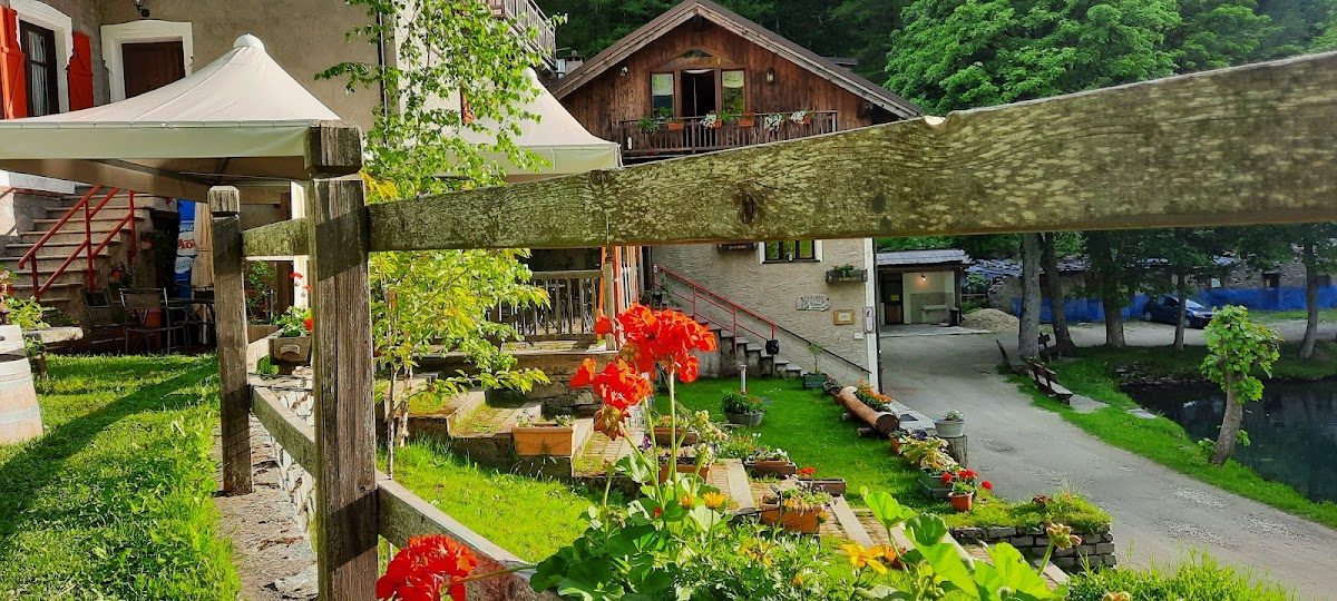 Hotel Lago del Laux