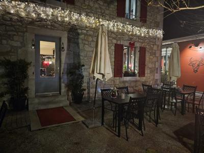 Au Boeuf Rouge - Restaurant & Auberge Crassier