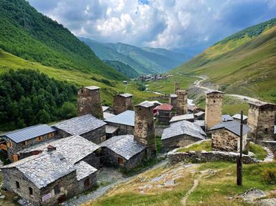 4 views of ushguli cottage