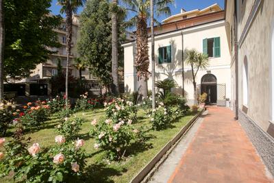 Casa Valdese di Vallecrosia - IT008063B7O7YXV2JN