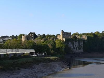 Ty'r Castell