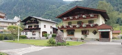 Haus Hollin Renate