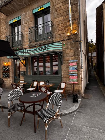 Le Petit Café