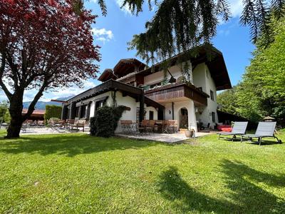 Steenbeek Hotelbetriebs Kg